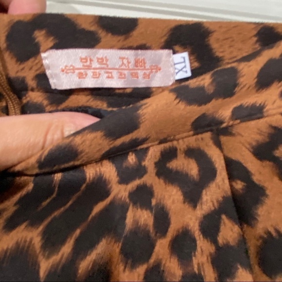 Leopard print midi pencil skirt - Picture 3 of 4